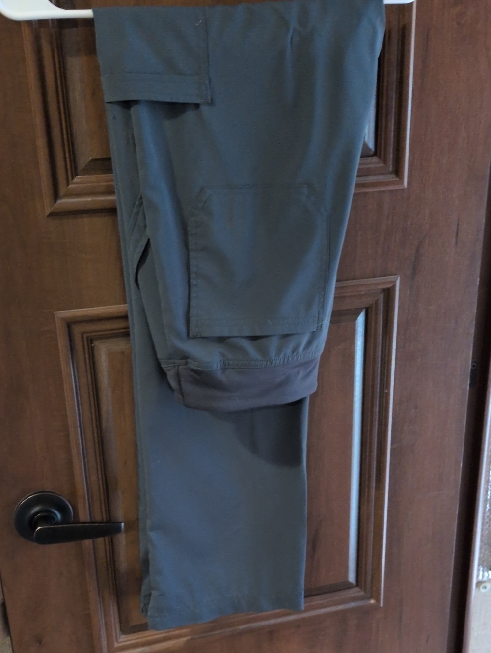 Men's Dark Gray Cargo Pants - Classic Utility Style